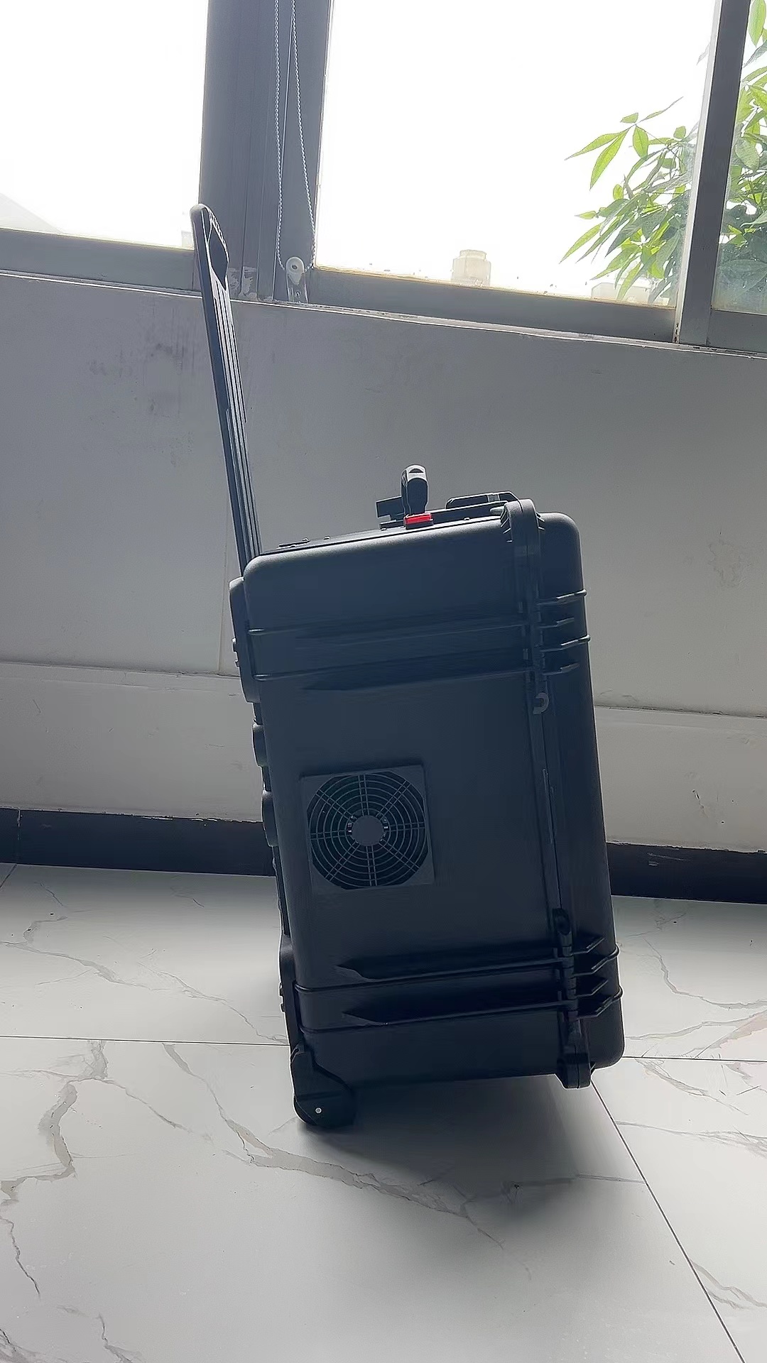 汝城手拉箱型移动通信干扰器